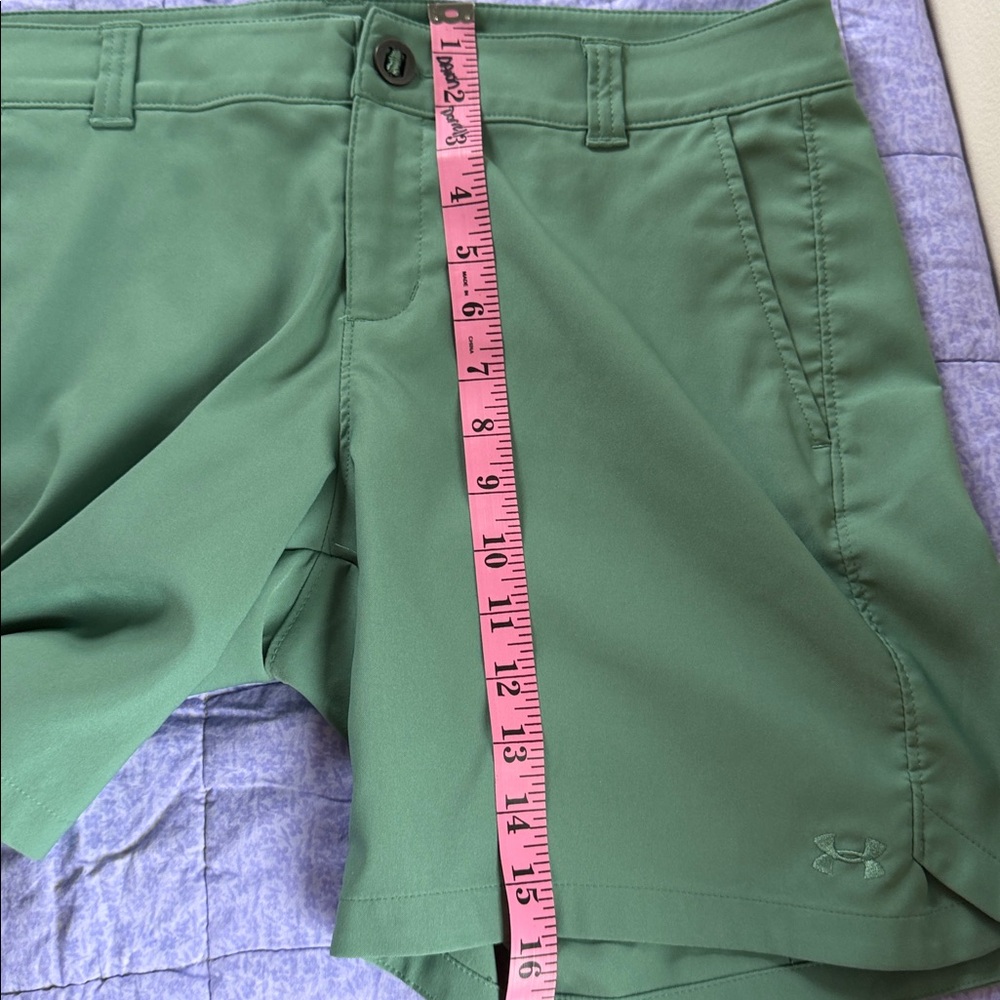 Women’s Underarmour heatgear STORM fitted shorts - Picture 7 of 7
